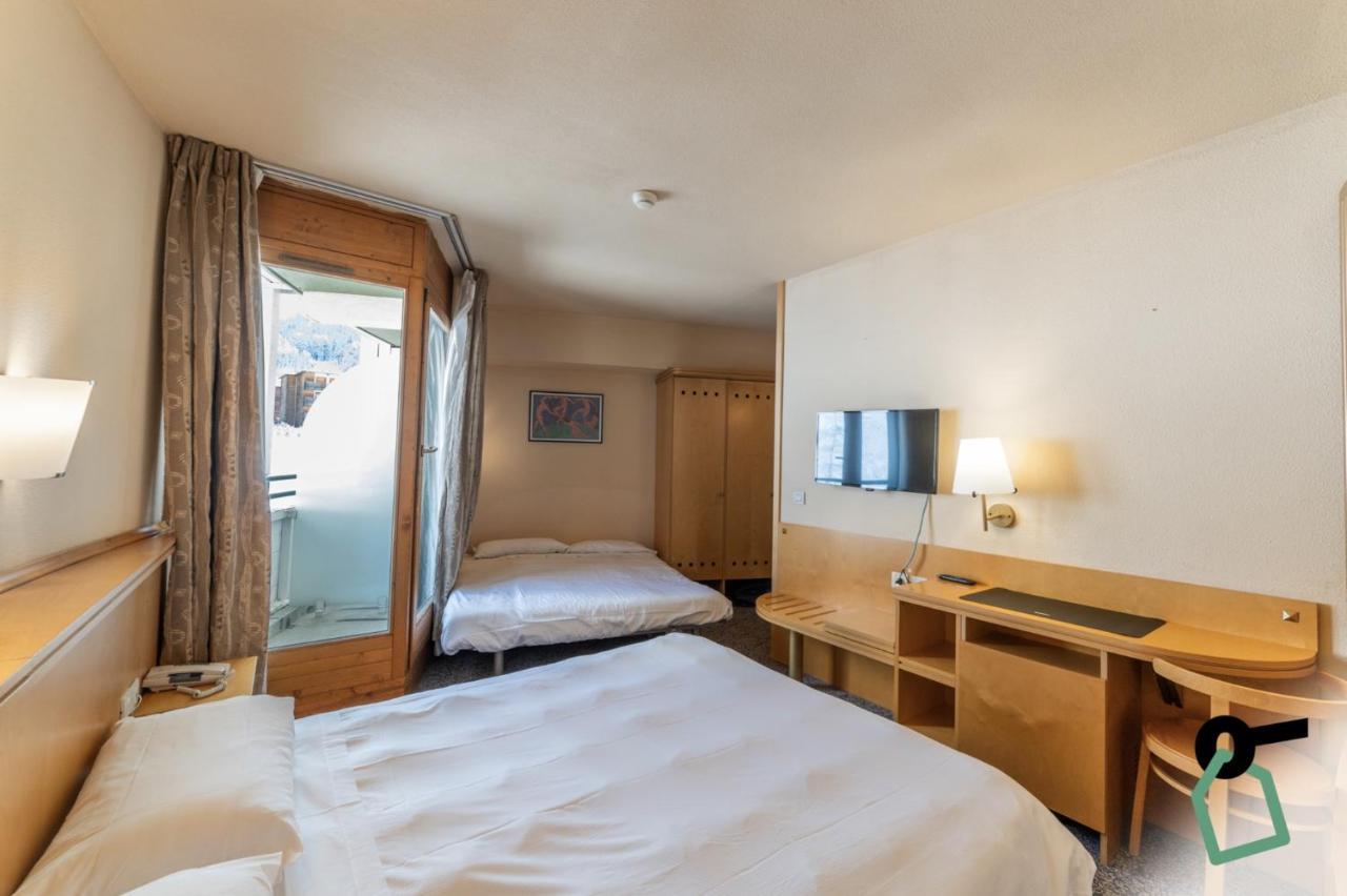 Hotiday Hotel Sestriere Bagian luar foto