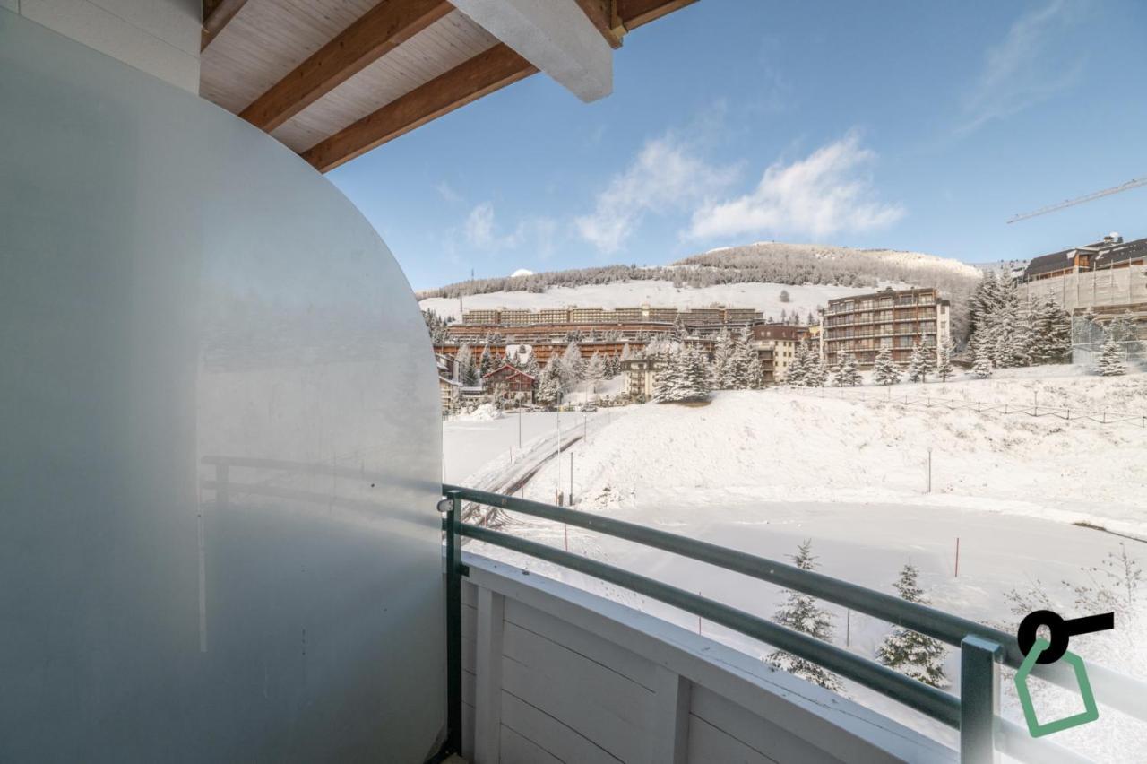 Hotiday Hotel Sestriere Bagian luar foto